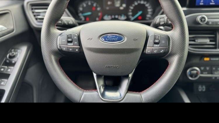 Ford Focus ST-LINE ECOBOOST